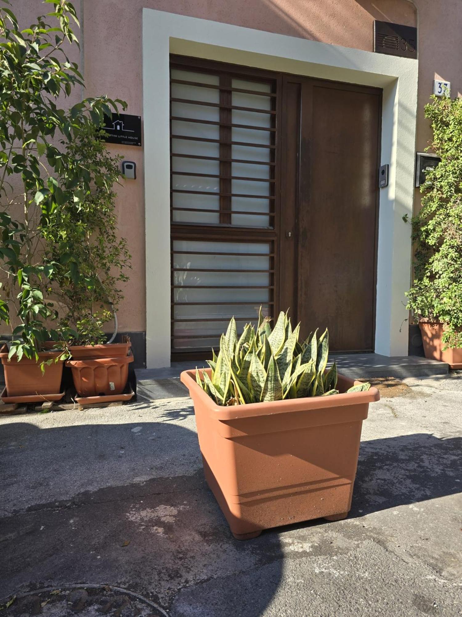Вилла Benedettini Little House Катания Экстерьер фото